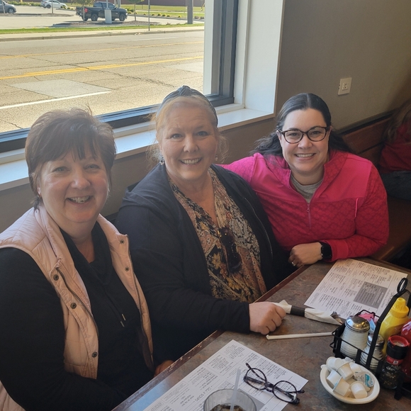 Slo515...Going Live!!! Share Show! Let's Go!!!!!🩷 - Picture 6 of 12